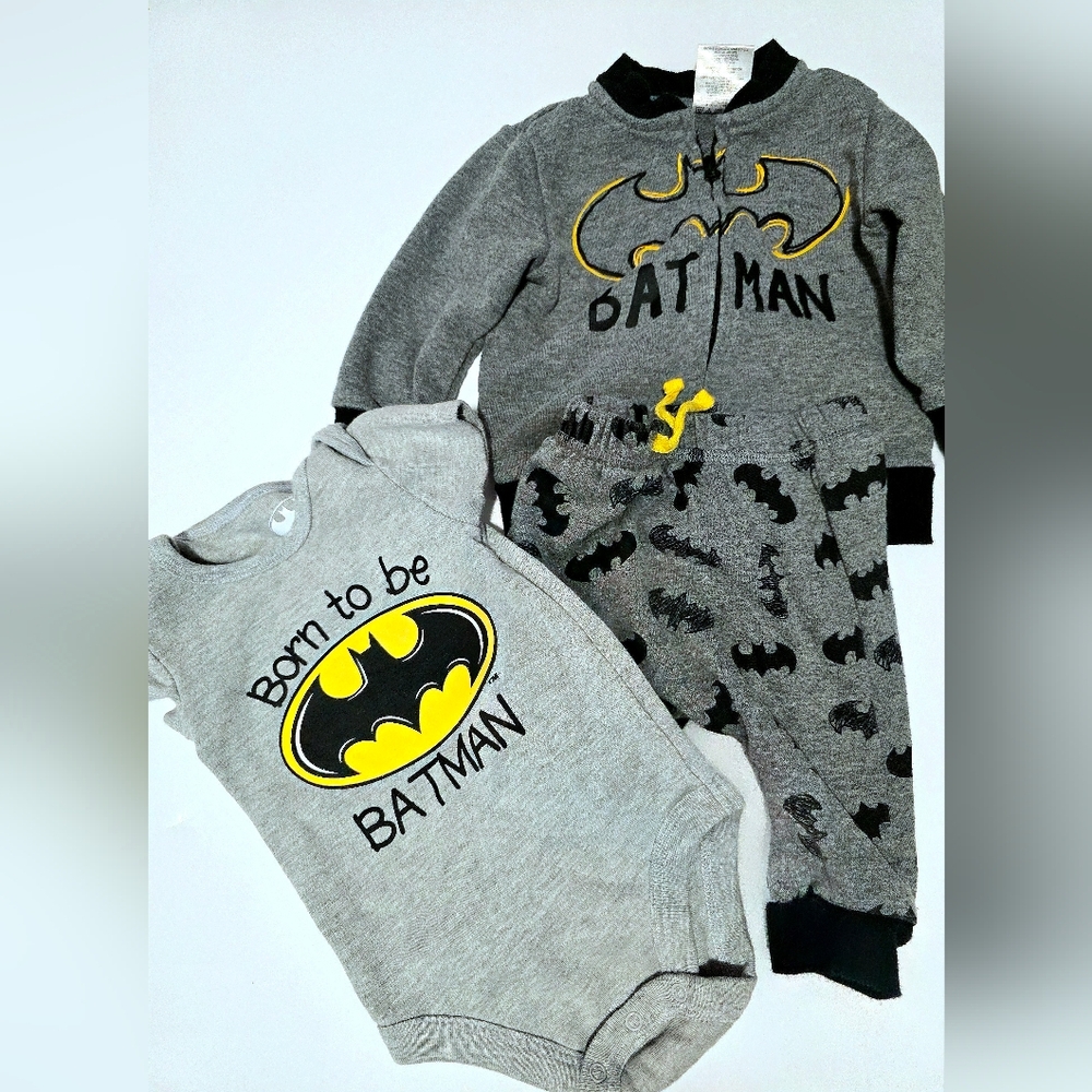 Batman Baby Outfit Set in Gray and Yellow